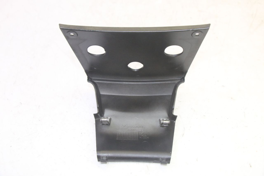 photo de REAR MIDDLE PANEL PIAGGIO MP3 HPE 350 (2018 - 2020) - Product overview