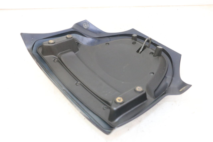 photo de REAR MIDDLE PANEL PIAGGIO MP3 LT 300 (2010 - 2016) - Additional view of the item