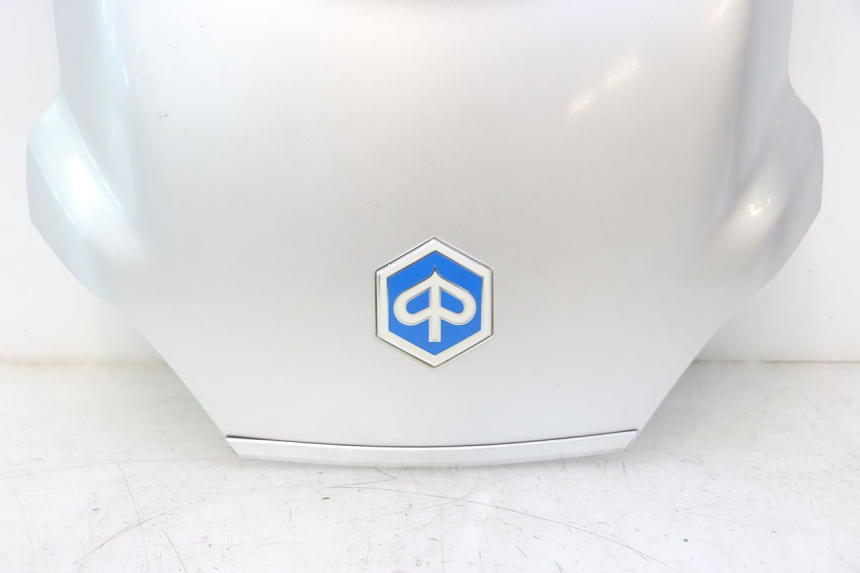 photo de REAR FAIRING JUNCTION PIAGGIO MP3 LT 300 (2010 - 2016) - Distinctive features