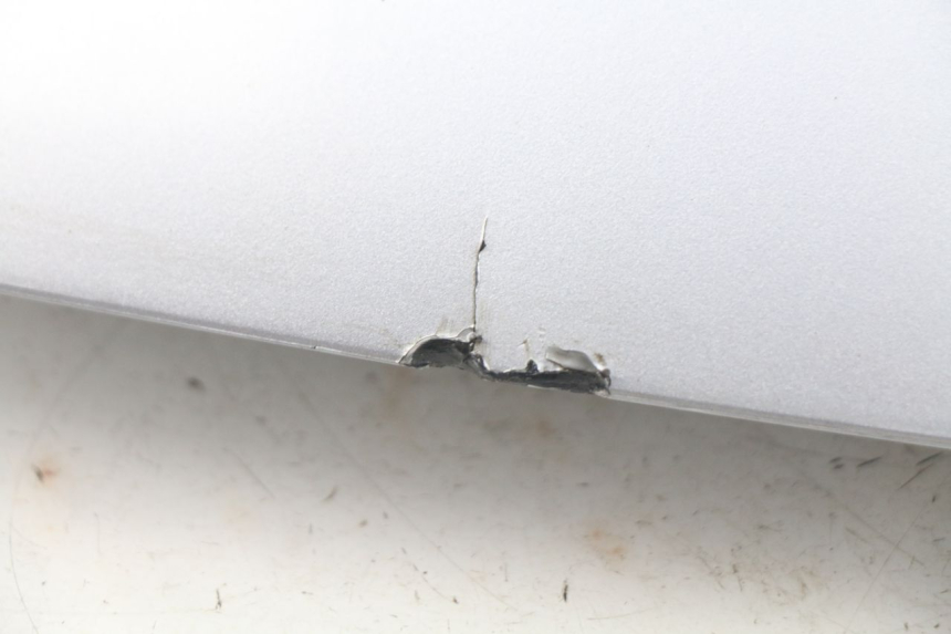 photo de REAR FAIRING JUNCTION PIAGGIO MP3 125 (2006 - 2014) - Additional view of the item