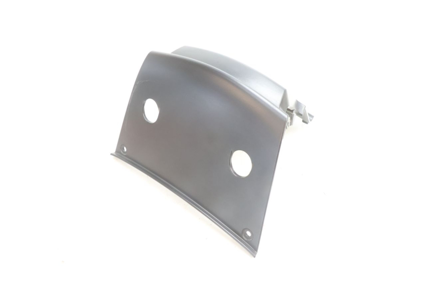 photo de REAR MIDDLE PANEL PIAGGIO MP3 500 (2016 - 2018) - Alternative perspective
