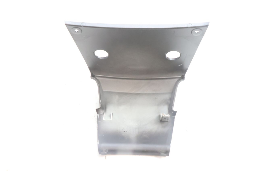 photo de REAR MIDDLE PANEL PIAGGIO MP3 500 (2016 - 2018) - Technical close-up