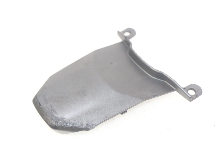 photo de REAR FAIRING JUNCTION YAMAHA MT-07 MT07 ABS 700 (2014 - 2017) - Zoom on usage condition