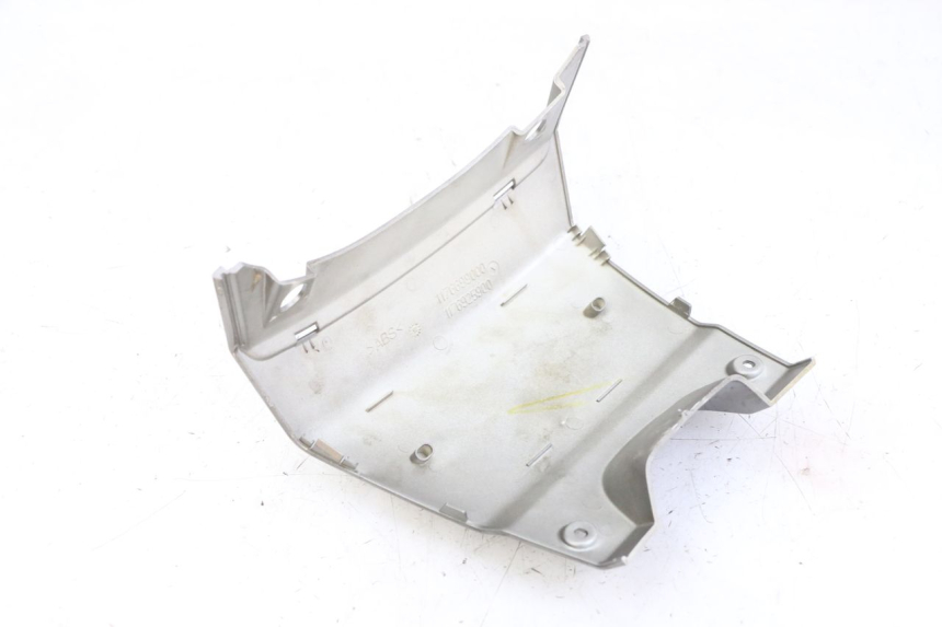 photo de REAR MIDDLE PANEL PEUGEOT SATELIS 125 (2013 - 2018) - Alternative perspective