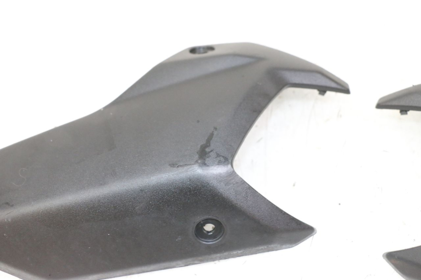 photo de REAR MIDDLE PANEL PEUGEOT STREETZONE 4T 50 (2018 - 2023) - Technical close-up