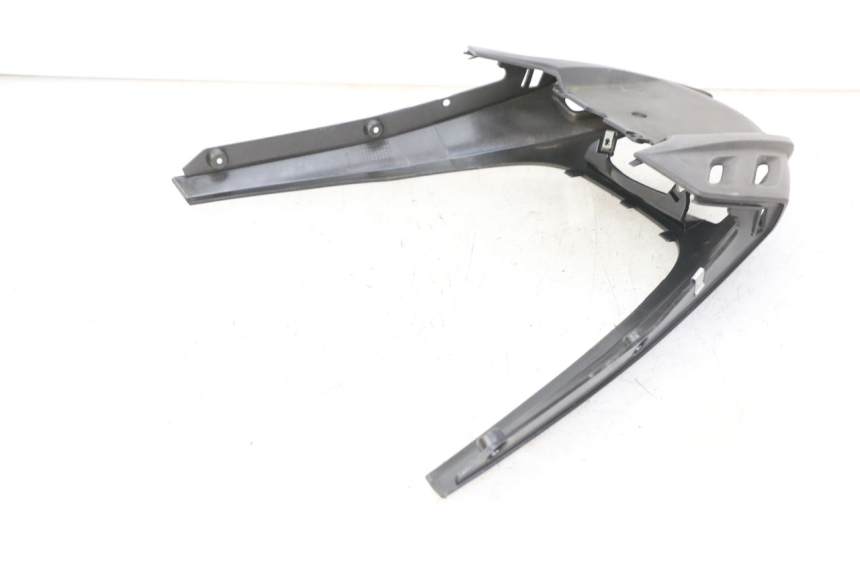 photo de REAR MIDDLE PANEL PIAGGIO NEW TYPHOON 50 (2010 - 2017) - Zoom on usage condition