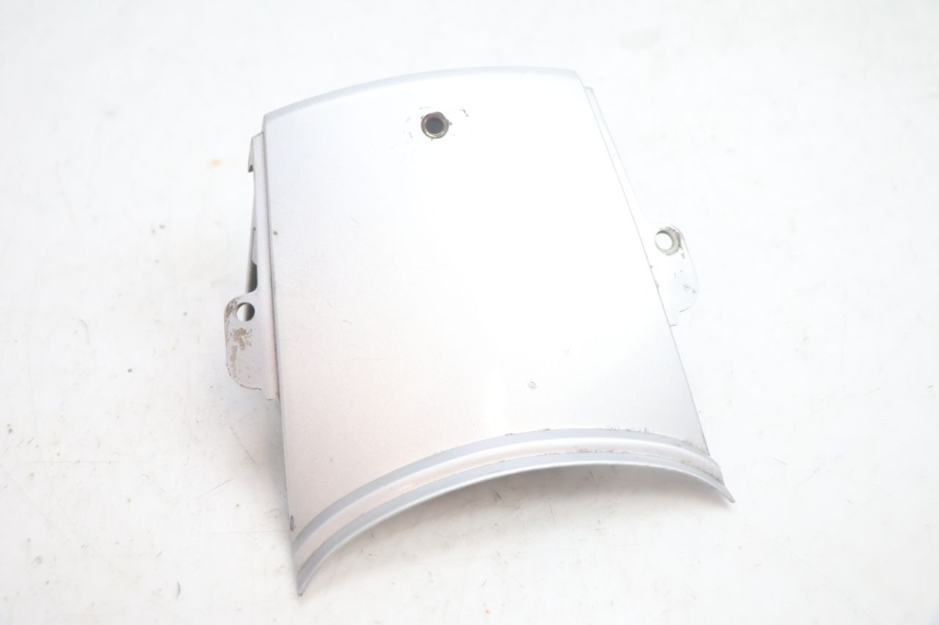 photo de REAR FAIRING JUNCTION HONDA SCV LEAD 100 (2003 - 2007) - Alternative perspective