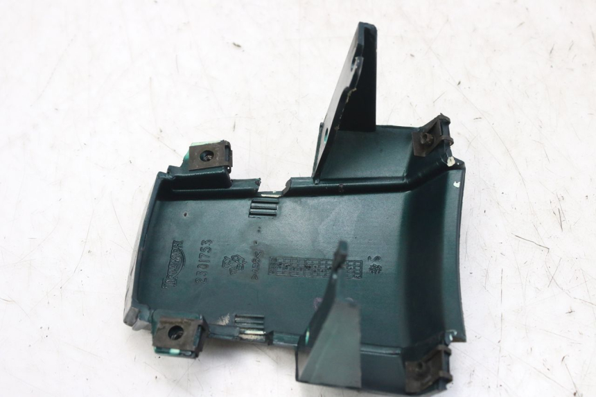 photo de REAR FAIRING JUNCTION TRIUMPH SPRINT ST 955 (1999 - 2001) - Zoom on usage condition