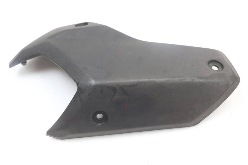 photo de REAR MIDDLE PANEL PEUGEOT STREETZONE 2T 50 (2014 - 2019) - Alternative perspective