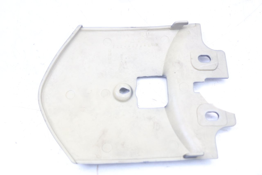 photo de UPPER REAR FAIRING JUNCTION QUADRO 3D S 350 (2013 - 2018) - Additional view of the item