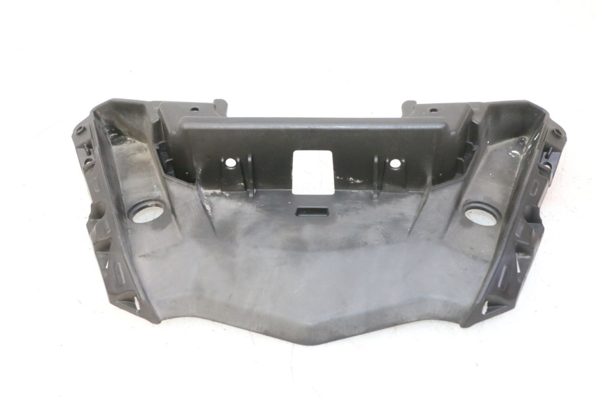 photo de REAR UPPER MIDDLE PANEL QUADRO 4 4D 350 (2015 - 2018) - Main view