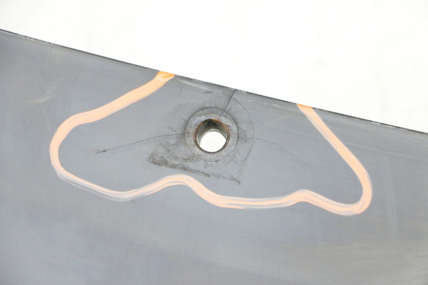 photo de REAR UPPER MIDDLE PANEL BMW C1 125 (2000 - 2003) - Zoom on usage condition