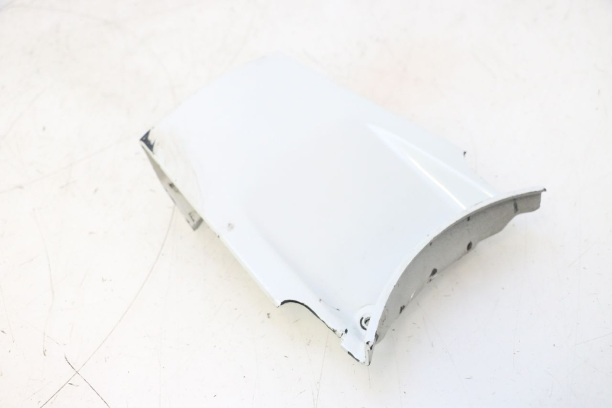 photo de REAR UPPER MIDDLE PANEL MBK BOOSTER ROCKET 50 (2004 - 2016) - Technical close-up