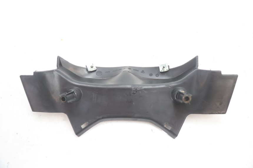 photo de REAR UPPER MIDDLE PANEL BMW C SPORT 650 (2015 - 2021) - Alternative perspective