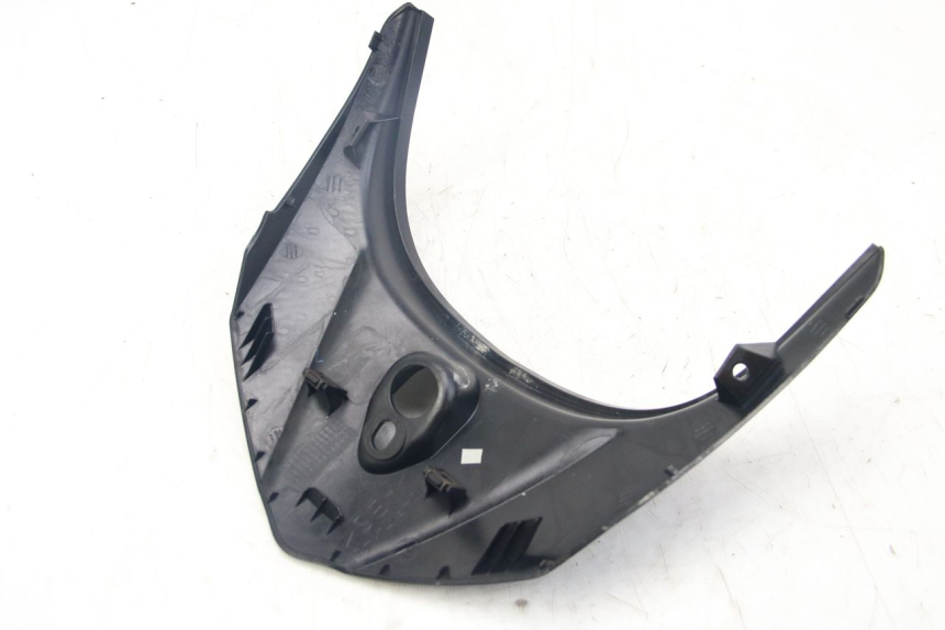 photo de UPPER REAR FAIRING JUNCTION YAMAHA D'ELIGHT DELIGHT 125 (2017 - 2020) - Zoom on usage condition