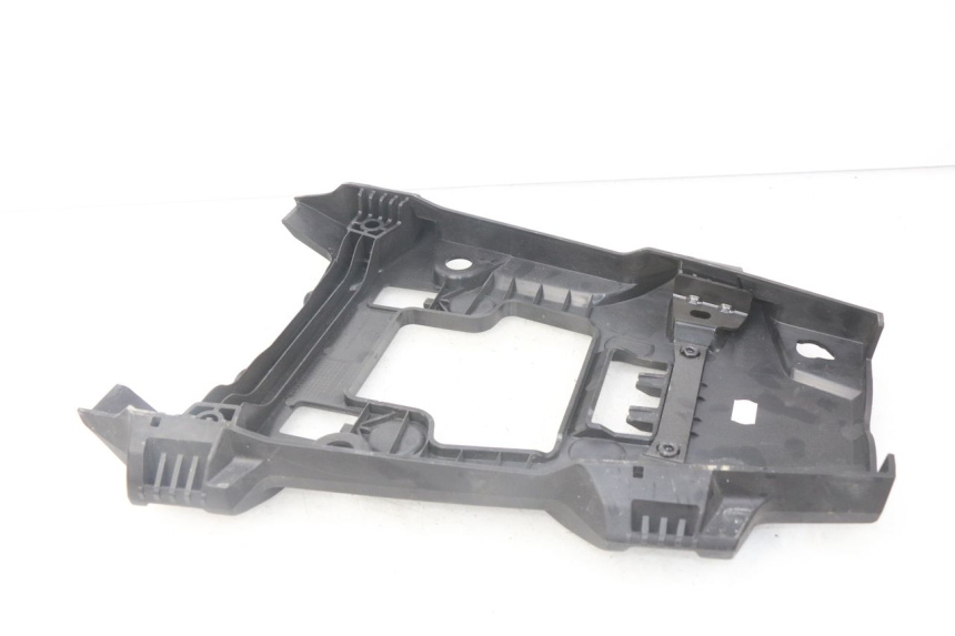 photo de REAR UPPER MIDDLE PANEL BMW F GS K81 850 (2018 - 2023) - Product overview