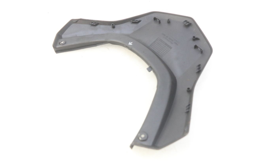 photo de UPPER REAR FAIRING JUNCTION HONDA FORZA 125 (2015 - 2016) - Alternative perspective