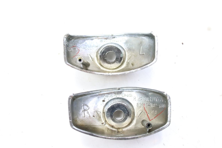 photo de UPPER REAR FAIRING JUNCTION SYM HUSKY 125 (1999 - 2005) - Alternative perspective