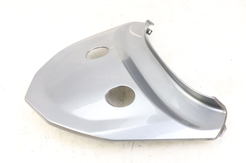 photo de UPPER REAR FAIRING JUNCTION KYMCO X-TOWN XTOWN 125 (2016 - 2021) - Fixing points details