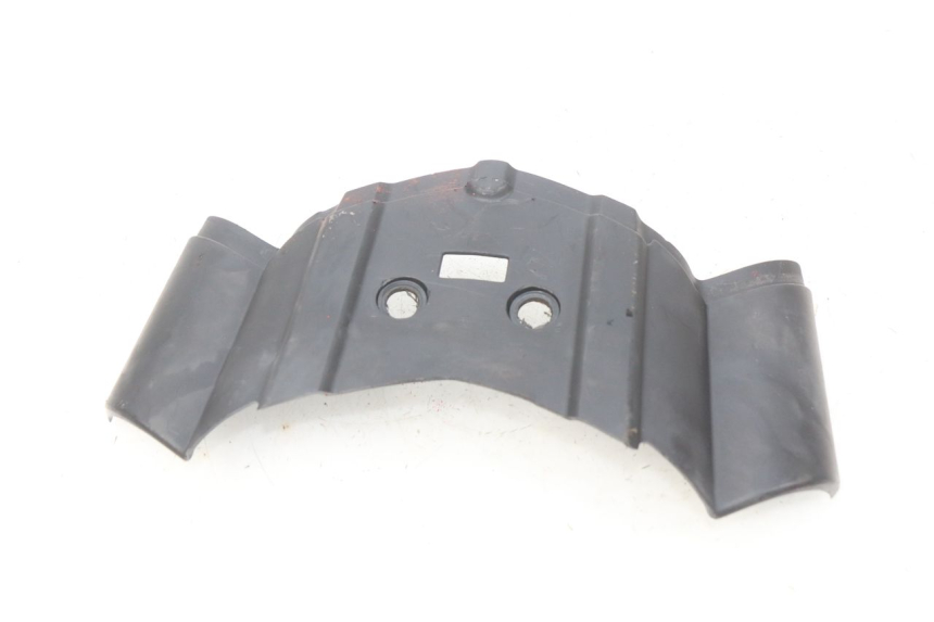 photo de UPPER REAR FAIRING JUNCTION PEUGEOT LUDIX 50 (2008 - 2017) - Zoom on usage condition