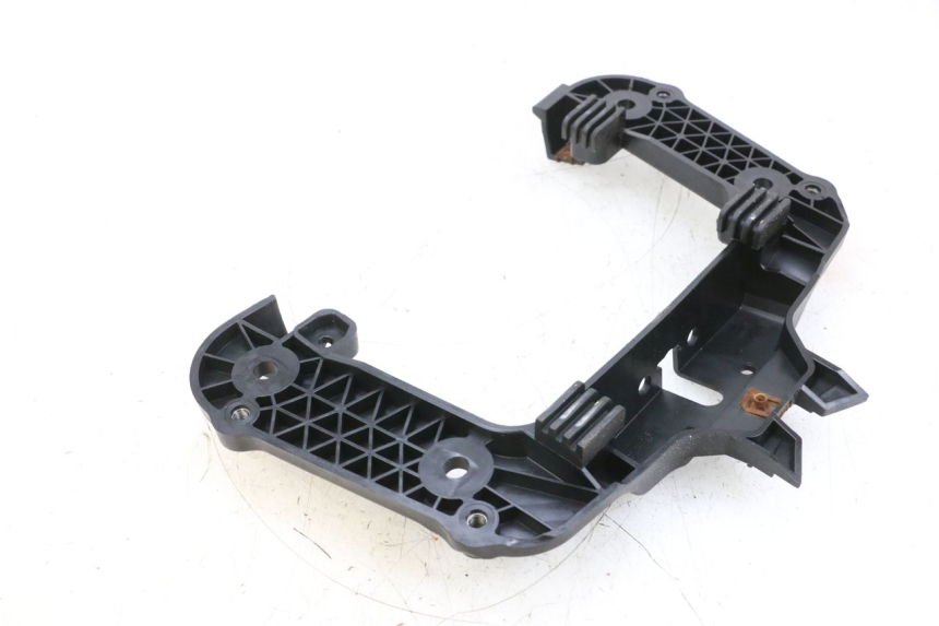 photo de REAR UPPER MIDDLE PANEL YAMAHA NEOS NEO'S 4T 50 (2008 - 2016) - Zoom on usage condition