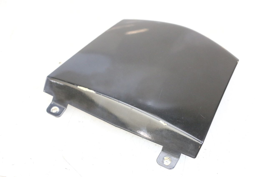 photo de REAR UPPER MIDDLE PANEL GILERA NEXUS 300 (2008 - 2013) - Alternative perspective