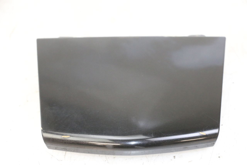 photo de REAR UPPER MIDDLE PANEL GILERA NEXUS 300 (2008 - 2013) - Technical close-up