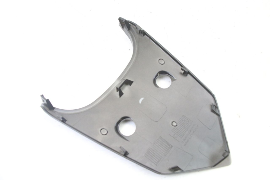 photo de REAR UPPER MIDDLE PANEL SYM ORBIT III 3 4T 50 (2021 - 2025) - Fixing points details