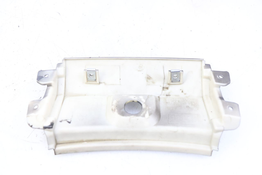 photo de UPPER REAR FAIRING JUNCTION LVNENG S5 1 (2019 - 2023) - Zoom on usage condition