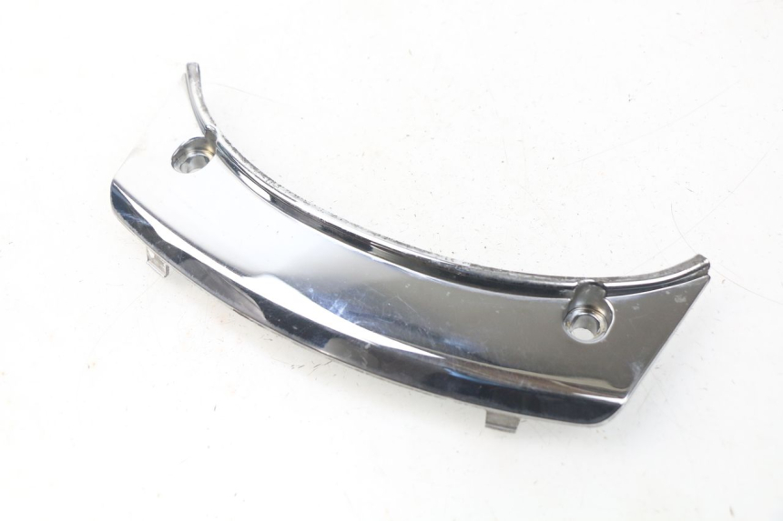 photo de REAR UPPER MIDDLE PANEL PEUGEOT SATELIS 300 (2012 - 2015) - Component detail
