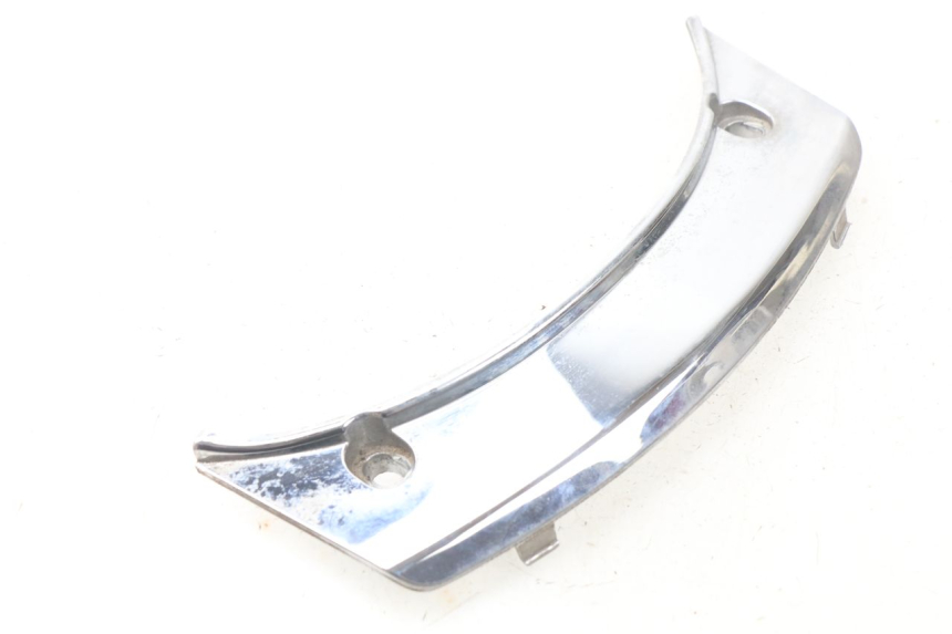 photo de UPPER REAR FAIRING JUNCTION PEUGEOT SATELIS 125 (2006 - 2009) - Alternative perspective