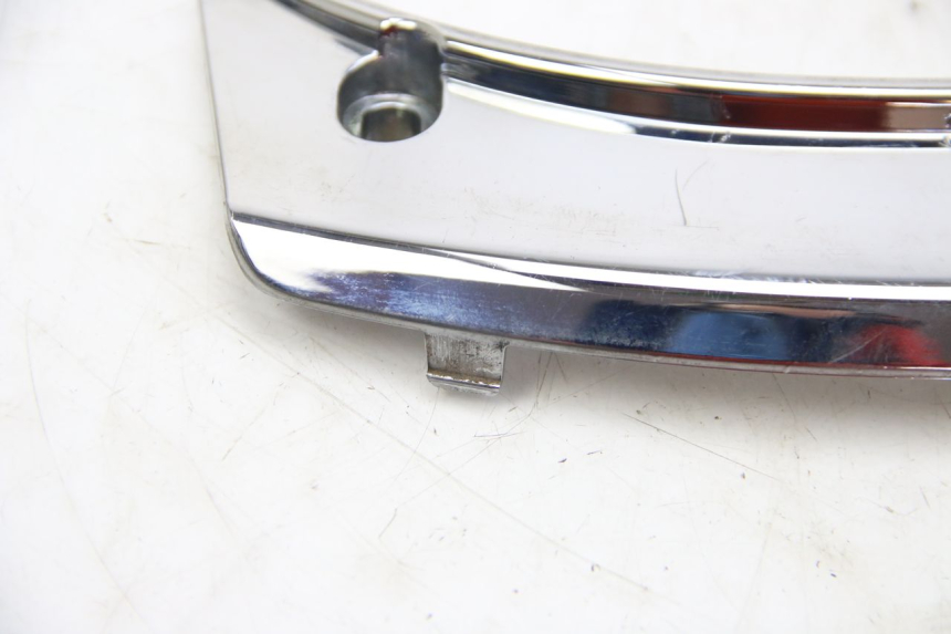 photo de UPPER REAR FAIRING JUNCTION PEUGEOT SATELIS 125 (2006 - 2009) - Alternative perspective