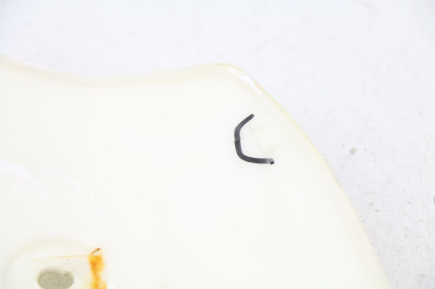 photo de REAR UPPER MIDDLE PANEL RAZZO STEED 125 (2012 - 2018) - Alternative perspective