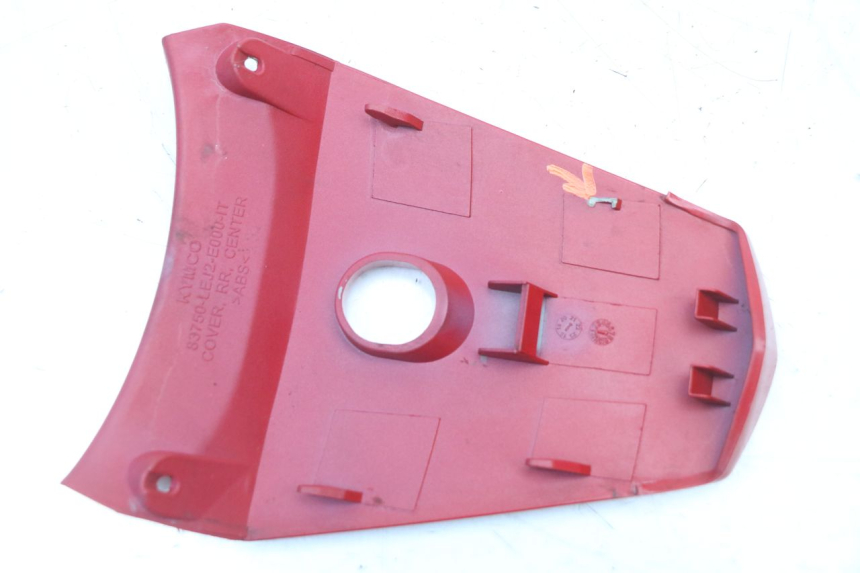 photo de REAR UPPER MIDDLE PANEL KYMCO SUPER 8 4T 50 (2021 - 2024) - Alternative perspective