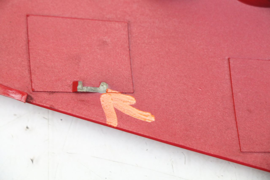 photo de REAR UPPER MIDDLE PANEL KYMCO SUPER 8 4T 50 (2021 - 2024) - Product overview