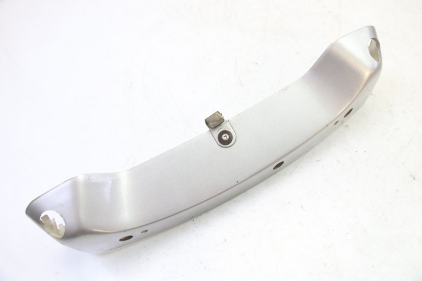 photo de REAR UPPER MIDDLE PANEL PIAGGIO SUPER LX 125 (2000 - 2003) - Zoom on usage condition