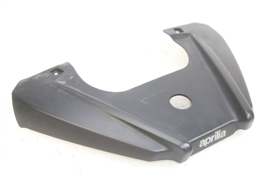 photo de UPPER REAR FAIRING JUNCTION APRILIA SXR 50 (2021 - 2023) - Zoom on usage condition