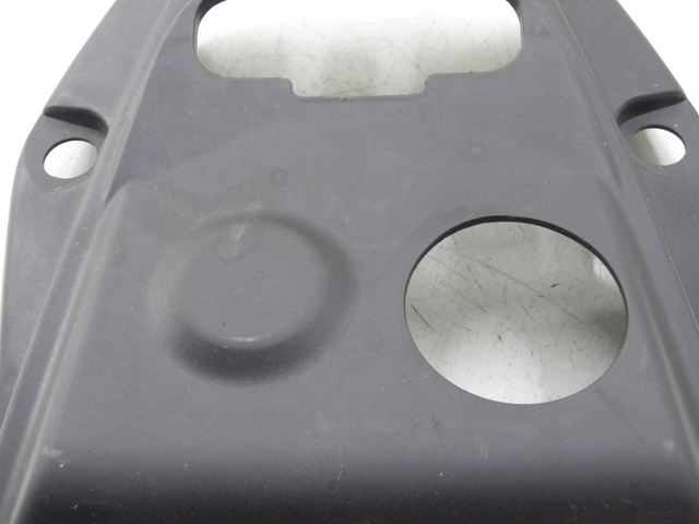 photo de REAR UPPER MIDDLE PANEL SYM ORBIT 2 4T 50 (2008 - 2017) - Fixing points details