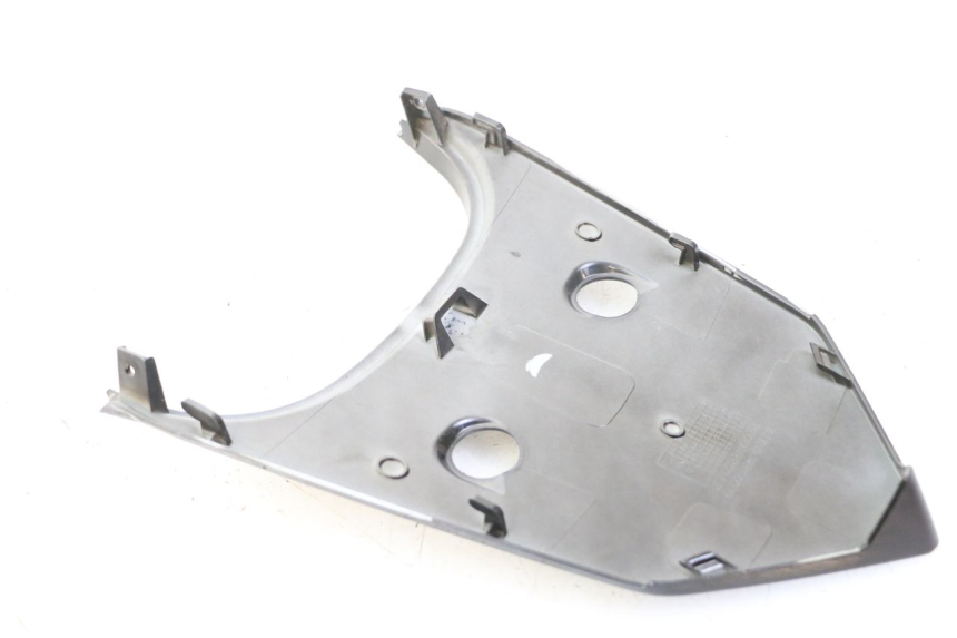 photo de UPPER REAR FAIRING JUNCTION SYM ORBIT III 3 4T 50 (2018 - 2021) - Alternative perspective