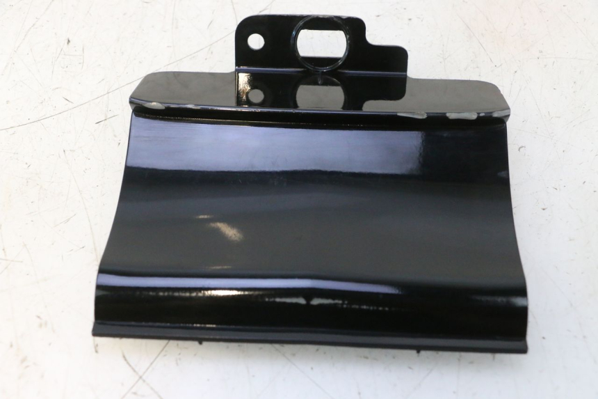 photo de REAR UPPER MIDDLE PANEL DAELIM VJ ROADWIN 125 (2004 - 2007) - Main view
