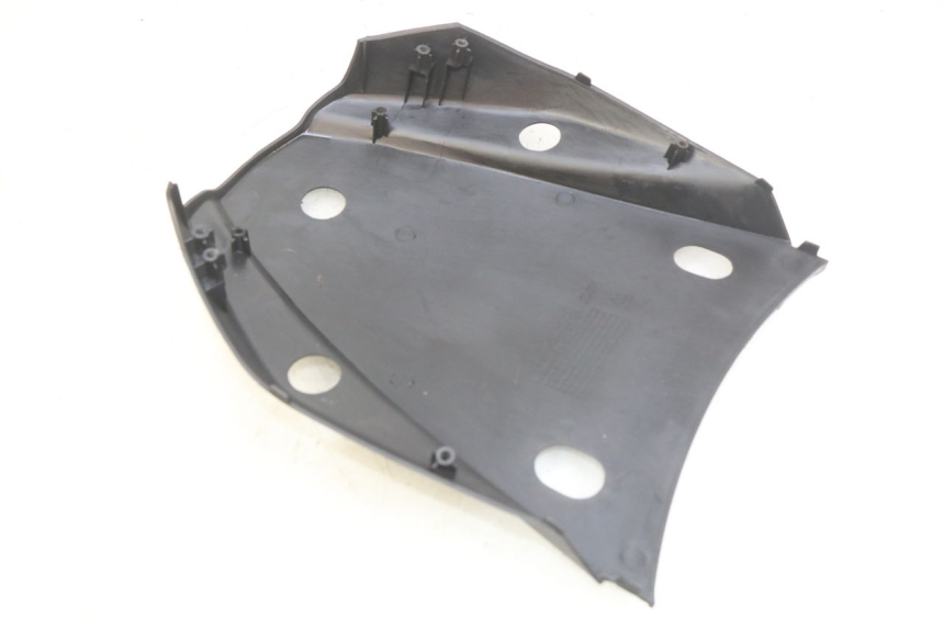 photo de UPPER REAR FAIRING JUNCTION SYM X-PRO 4T 50 (2014 - 2021) - Component detail