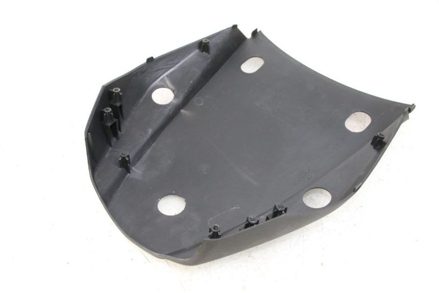 photo de UPPER REAR FAIRING JUNCTION SYM X-PRO 4T 50 (2014 - 2021) - Technical close-up