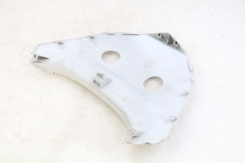 photo de UPPER REAR FAIRING JUNCTION KYMCO X-TOWN XTOWN 125 (2016 - 2021) - Component detail