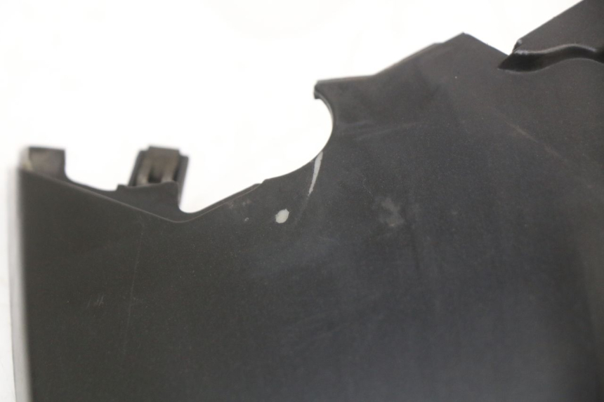 photo de UPPER REAR FAIRING JUNCTION PIAGGIO X10 125 (2012 - 2017) - Technical close-up