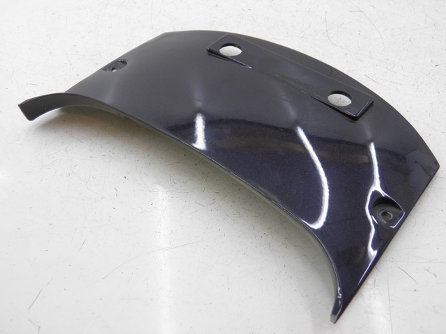 photo de REAR UPPER MIDDLE PANEL YIYING YY 125 T-10 125 (2006 - 2012) - Zoom on usage condition