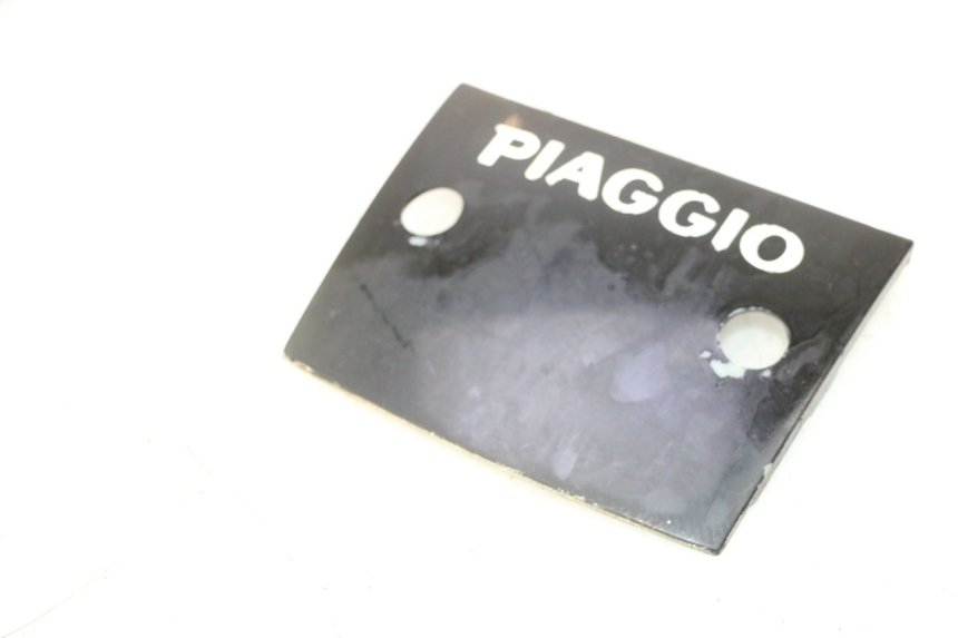 photo de REAR MIDDLE PANEL PIAGGIO TYPHOON 50 (2000 - 2009) - Component detail