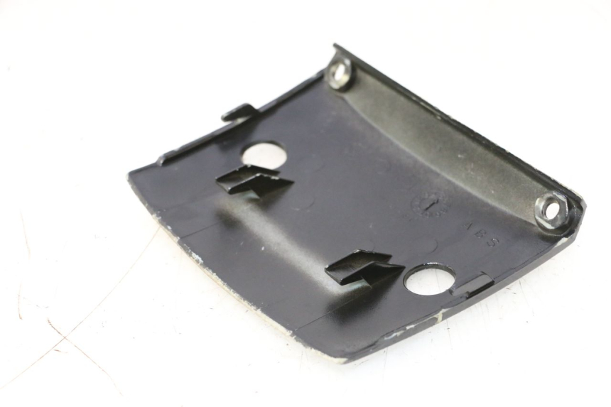 photo de REAR MIDDLE PANEL PIAGGIO TYPHOON 50 (2000 - 2009) - Technical close-up