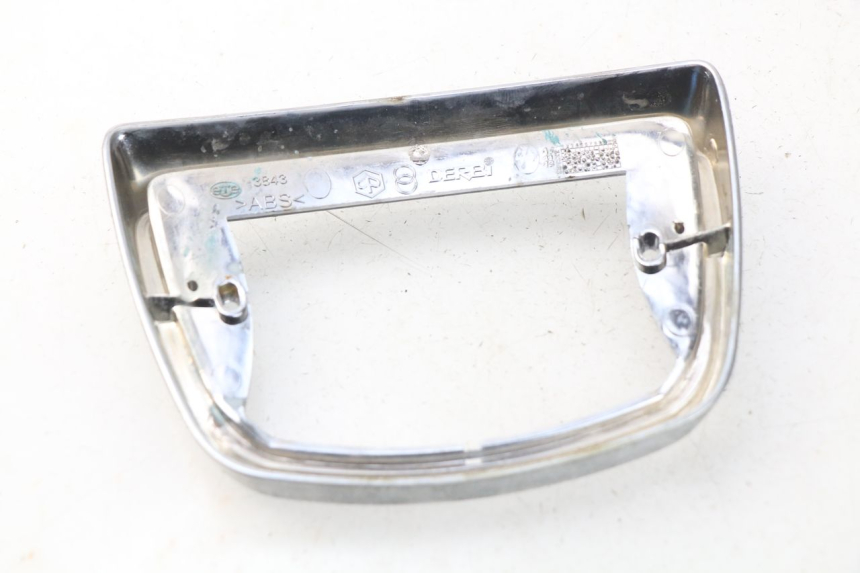 photo de REAR MIDDLE PANEL PIAGGIO VESPA LX IE 125 (2010 - 2012) - Component detail