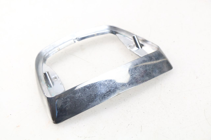 photo de REAR MIDDLE PANEL PIAGGIO VESPA LX IE 125 (2010 - 2012) - Alternative perspective