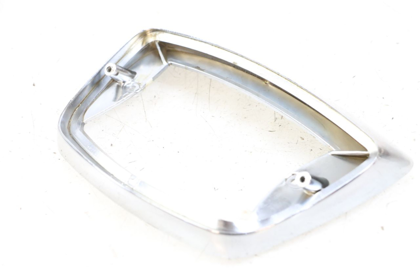 photo de REAR FAIRING JUNCTION PIAGGIO VESPA LX 125 (2005 - 2010) - Main view